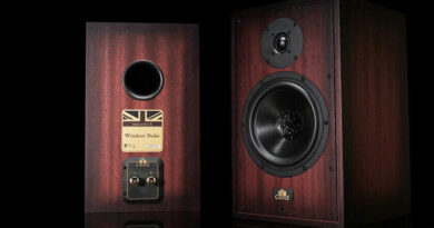 Castle has introduced two bookshelf speakers Duke and Earl